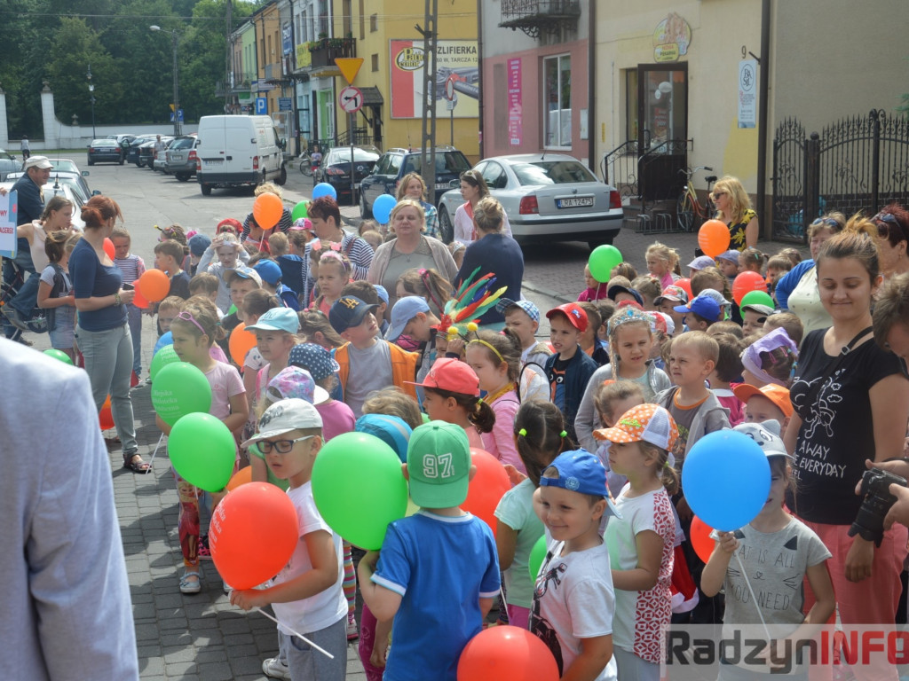 Radzyniacy czytali bajki i wiersze dzieciom