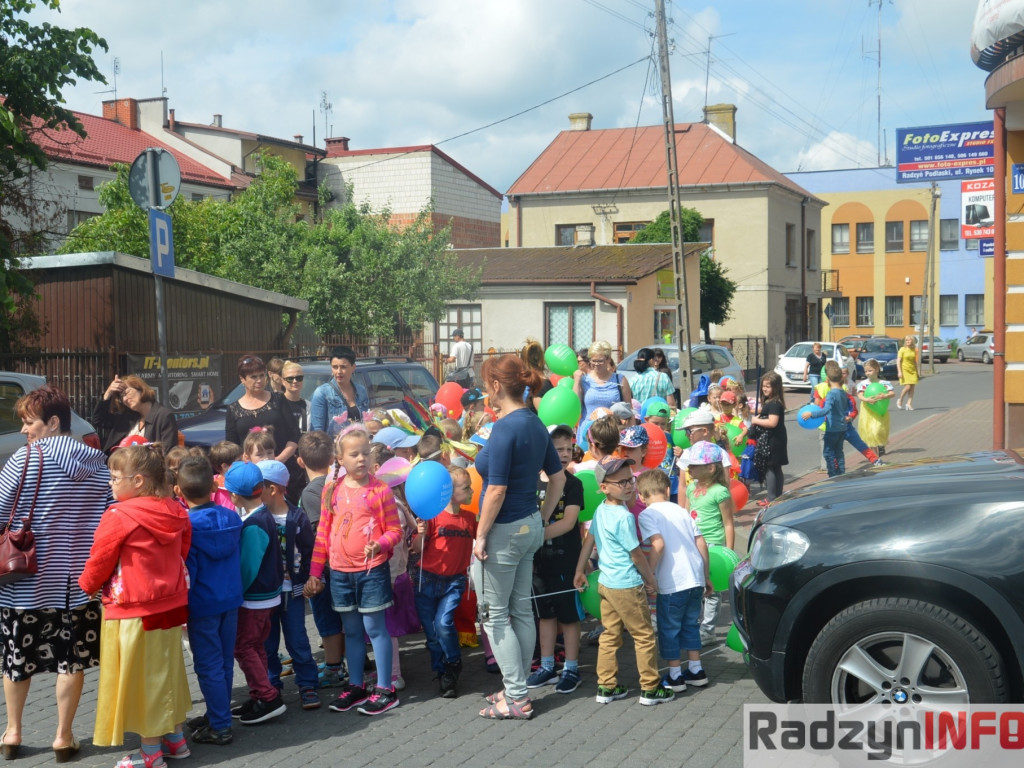 Radzyniacy czytali bajki i wiersze dzieciom