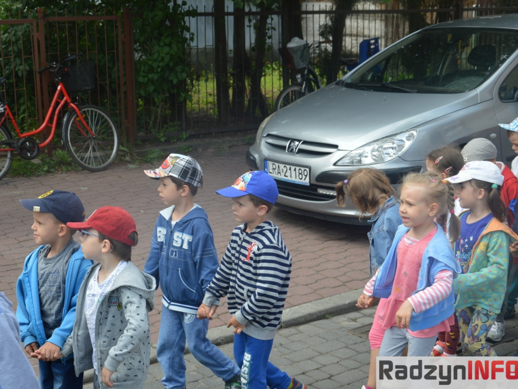 Radzyniacy czytali bajki i wiersze dzieciom