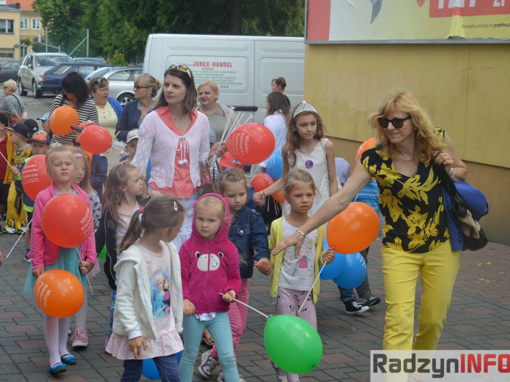 Radzyniacy czytali bajki i wiersze dzieciom
