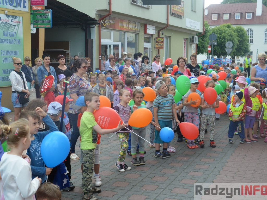 Radzyniacy czytali bajki i wiersze dzieciom