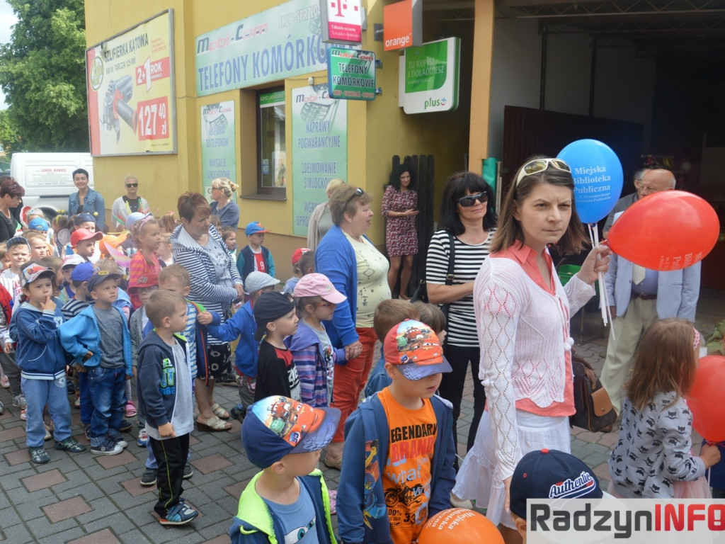 Radzyniacy czytali bajki i wiersze dzieciom