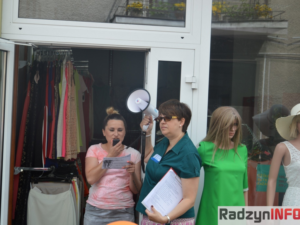 Radzyniacy czytali bajki i wiersze dzieciom