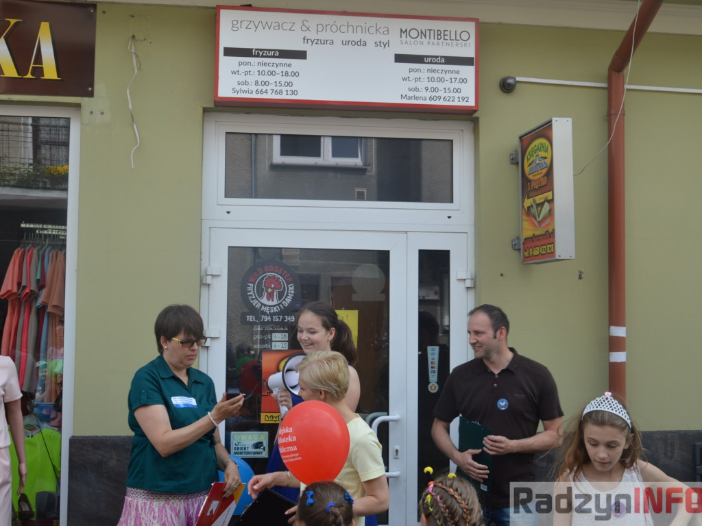 Radzyniacy czytali bajki i wiersze dzieciom