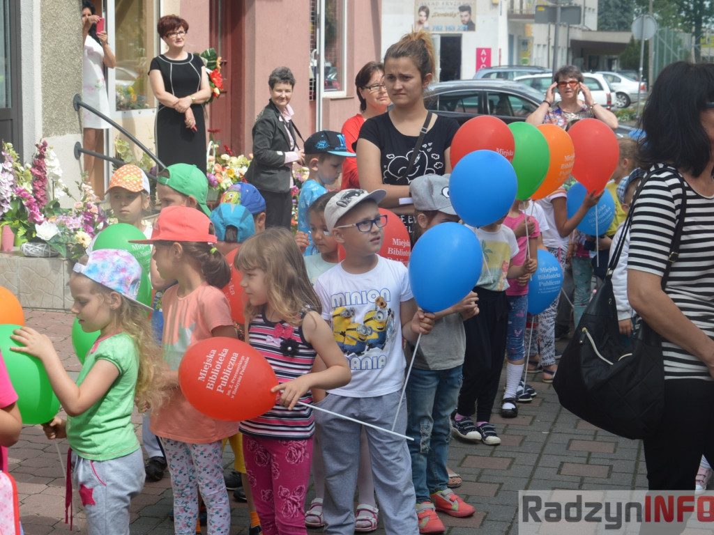Radzyniacy czytali bajki i wiersze dzieciom