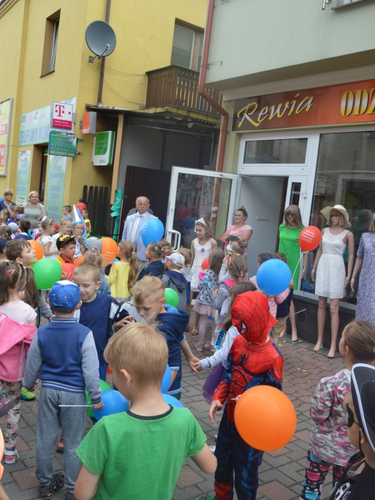 Radzyniacy czytali bajki i wiersze dzieciom