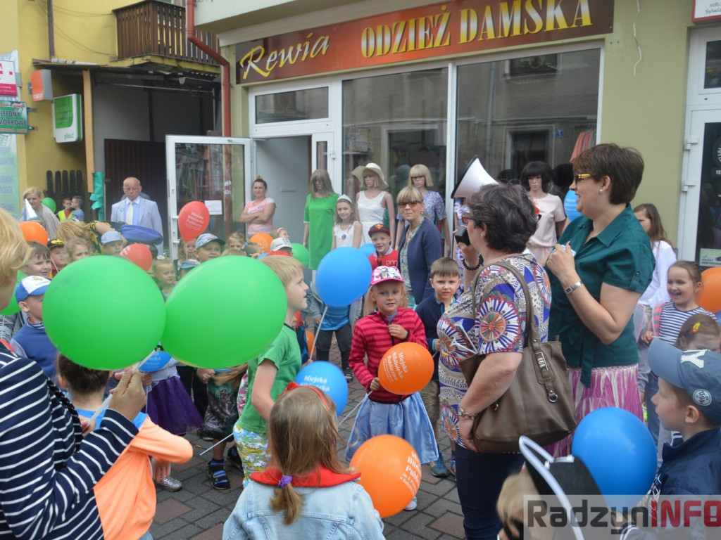 Radzyniacy czytali bajki i wiersze dzieciom