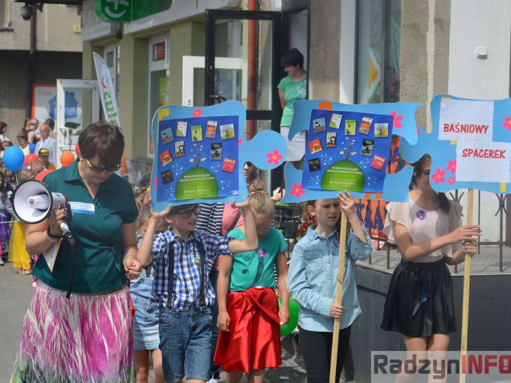 Radzyniacy czytali bajki i wiersze dzieciom