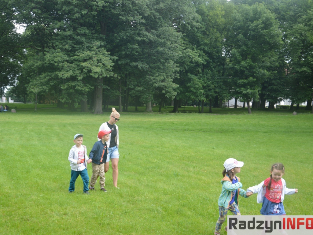 Radzyniacy czytali bajki i wiersze dzieciom