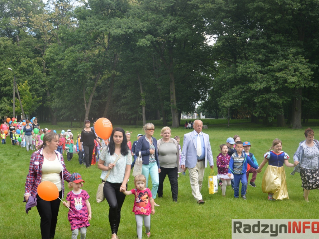 Radzyniacy czytali bajki i wiersze dzieciom