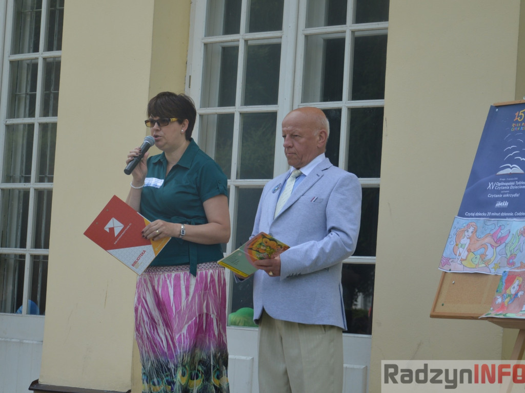 Radzyniacy czytali bajki i wiersze dzieciom