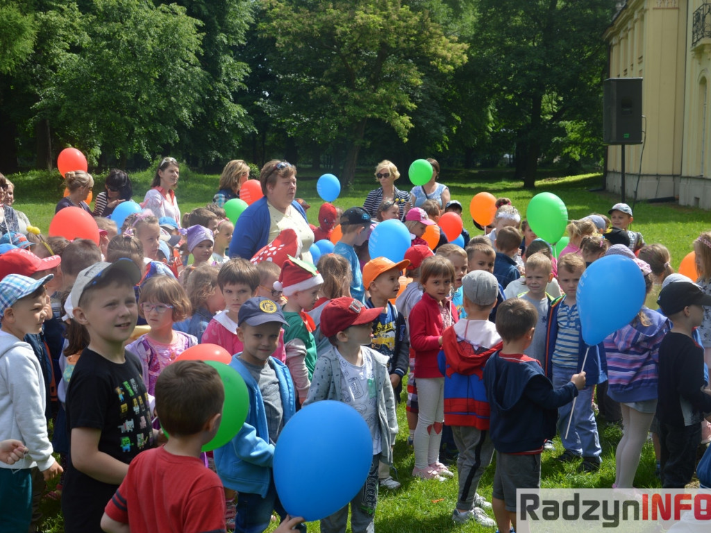 Radzyniacy czytali bajki i wiersze dzieciom