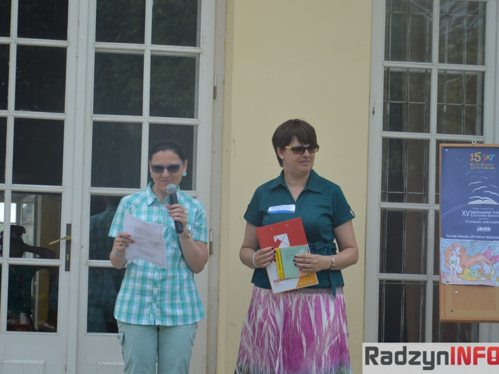 Radzyniacy czytali bajki i wiersze dzieciom