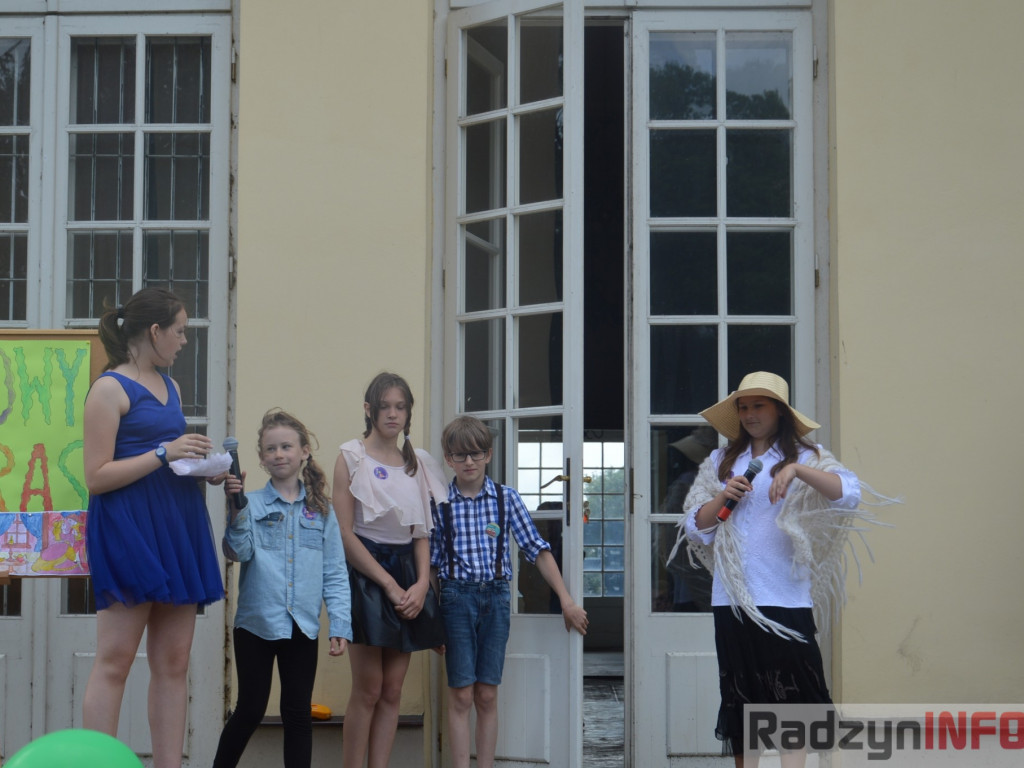Radzyniacy czytali bajki i wiersze dzieciom
