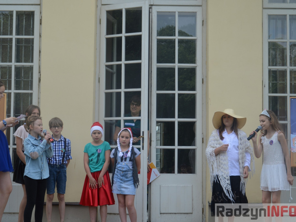 Radzyniacy czytali bajki i wiersze dzieciom
