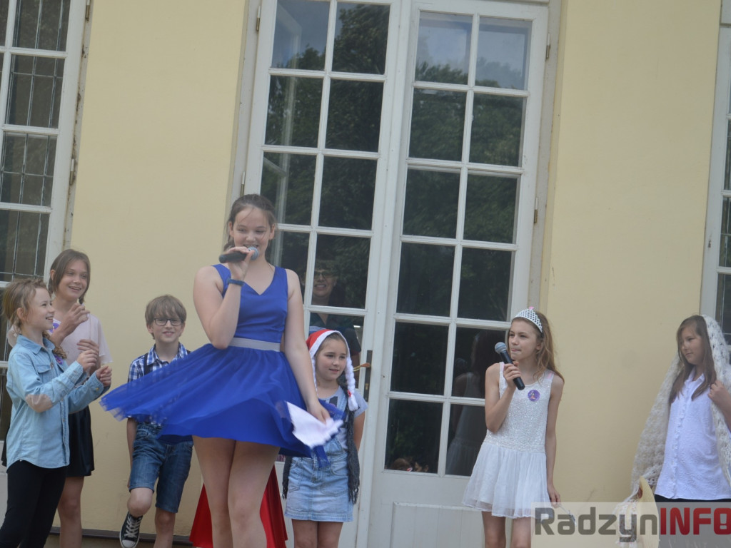 Radzyniacy czytali bajki i wiersze dzieciom