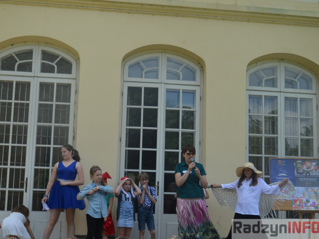 Radzyniacy czytali bajki i wiersze dzieciom