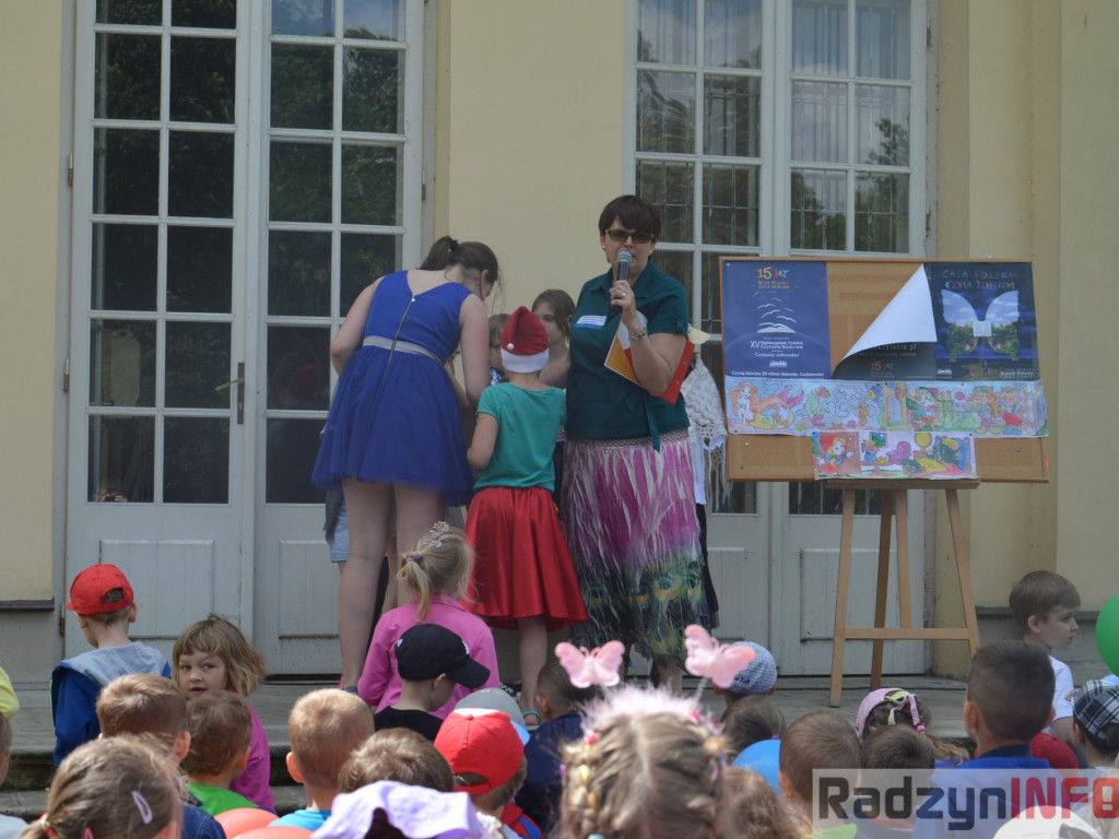 Radzyniacy czytali bajki i wiersze dzieciom