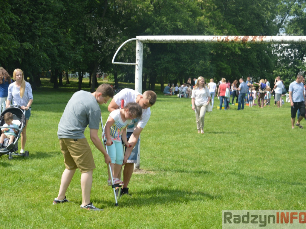Przedszkolaki bawiły się na świeżym powietrzu