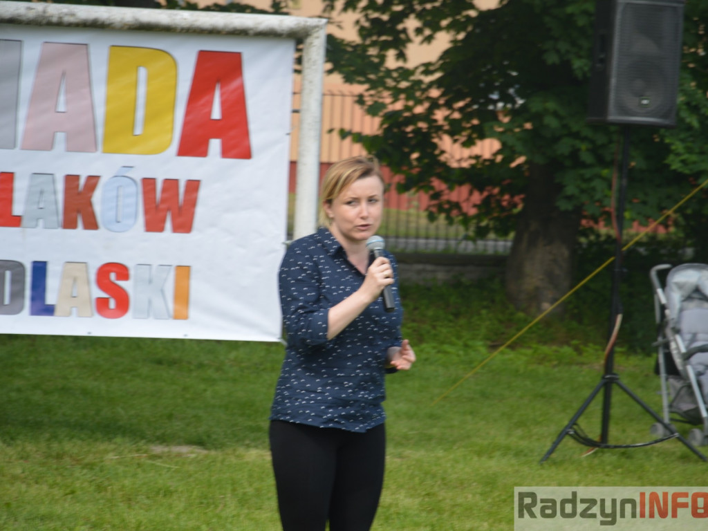 Przedszkolaki bawiły się na świeżym powietrzu