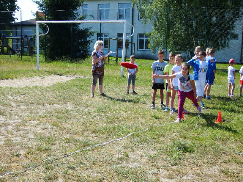 Sportowy dzień w Woli Chomejowej