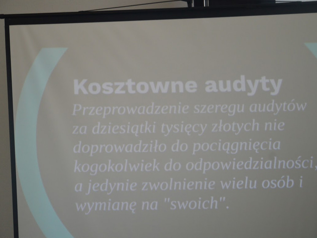 Sesja absolutoryjna Rady Miasta - podsumowanie rządów burmistrza Rębka przez opozycję