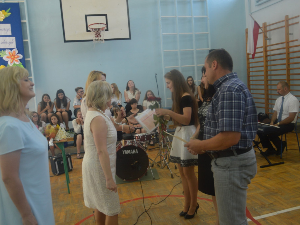 Pożegnanie absolwentów w Gimnazjum Nr 2
