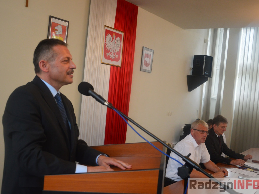 Na Radzie Miasta wyróżniono najlepszych uczniów