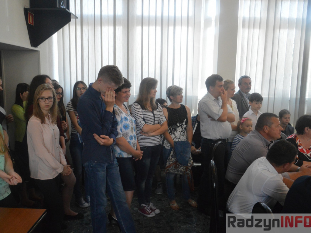 Najlepsi uczniowie wyróżnieni przez wójta Gminy Radzyń