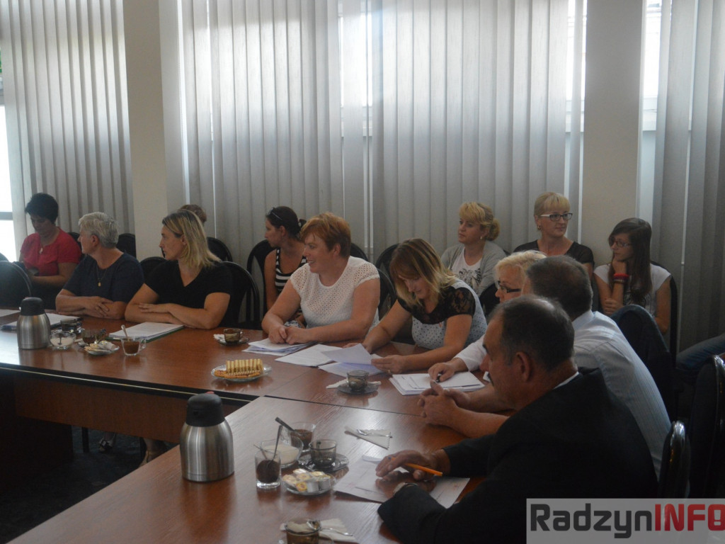 Najlepsi uczniowie wyróżnieni przez wójta Gminy Radzyń