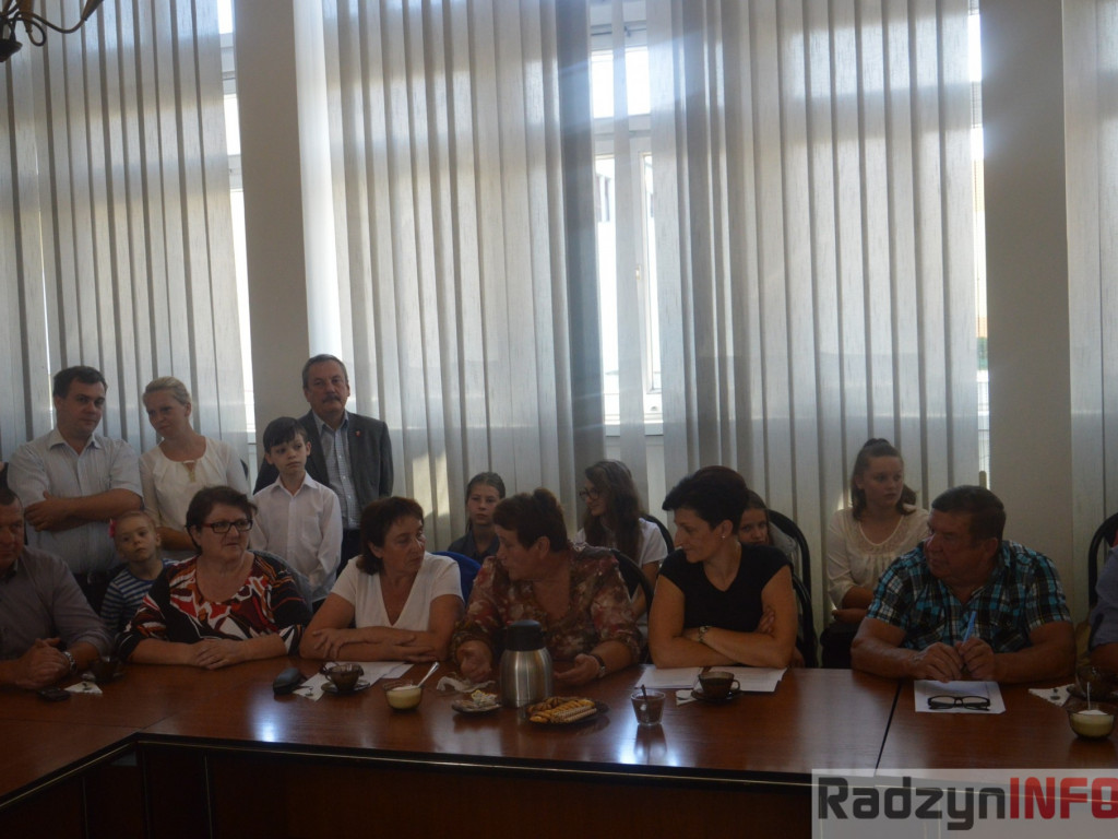 Najlepsi uczniowie wyróżnieni przez wójta Gminy Radzyń