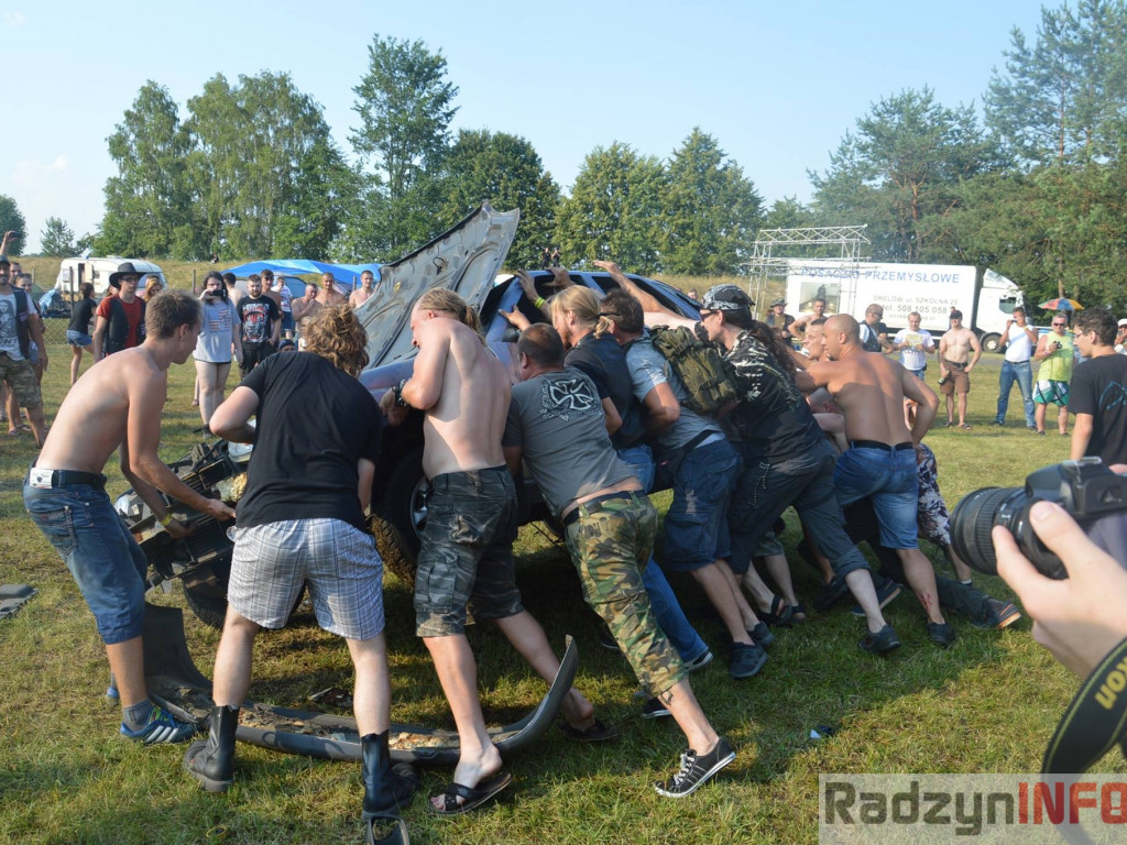 Motopiknikowi stuknęła 