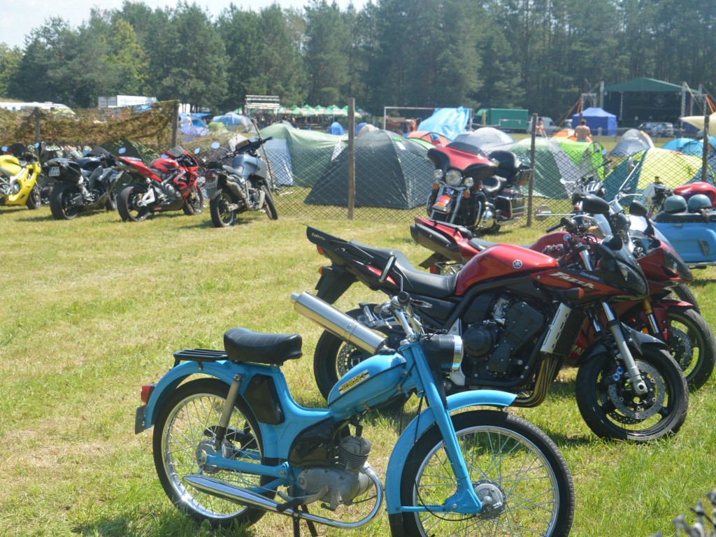 Motopiknik w Komarówce