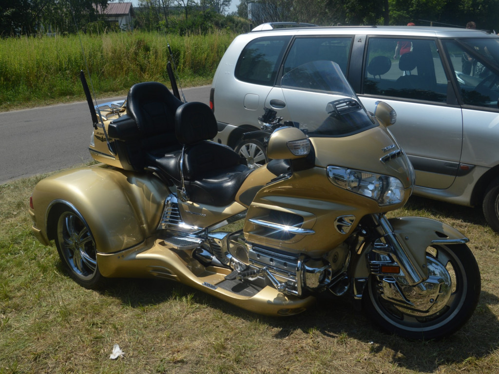 Motopiknik w Komarówce
