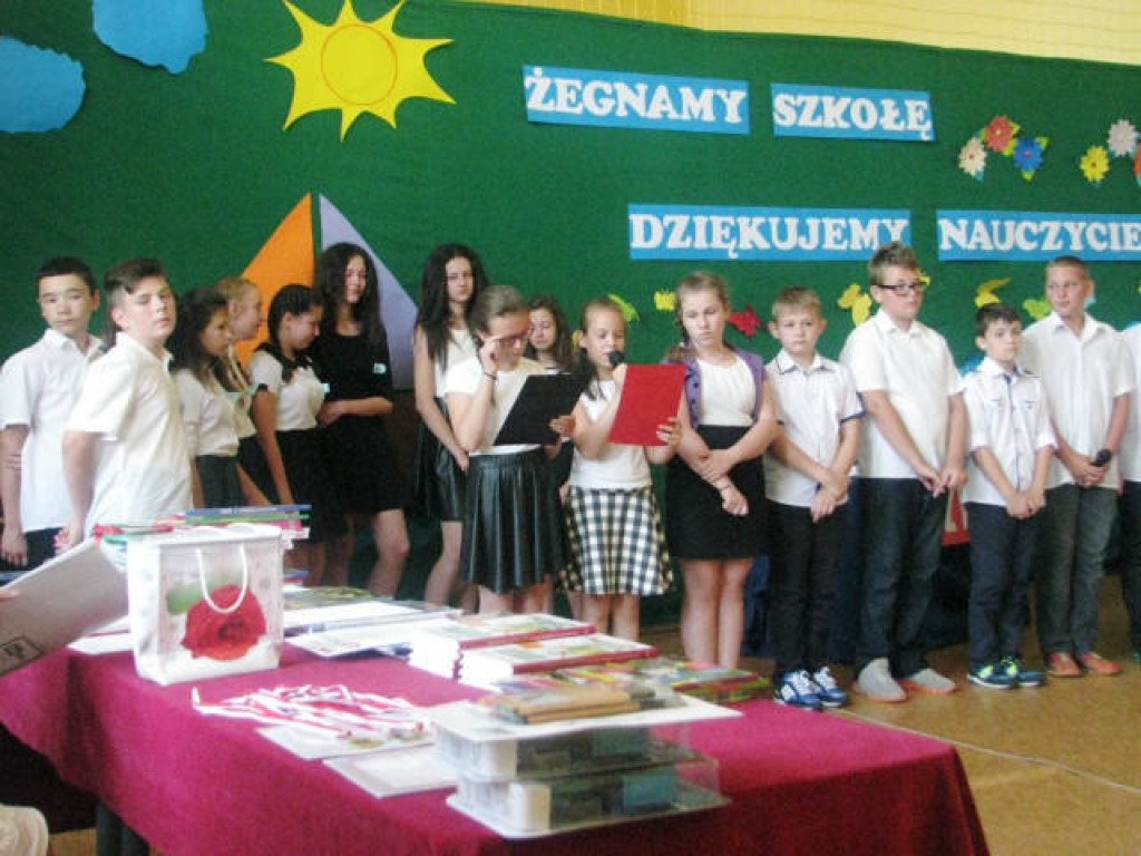 Uroczyste zakończenie roku w Zespole Szkół w Zabielu