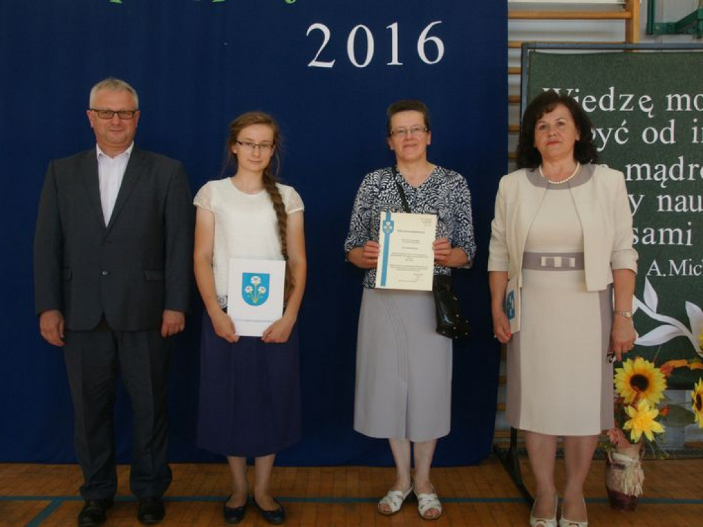W  Kąkolewnicy przyznano stypendia