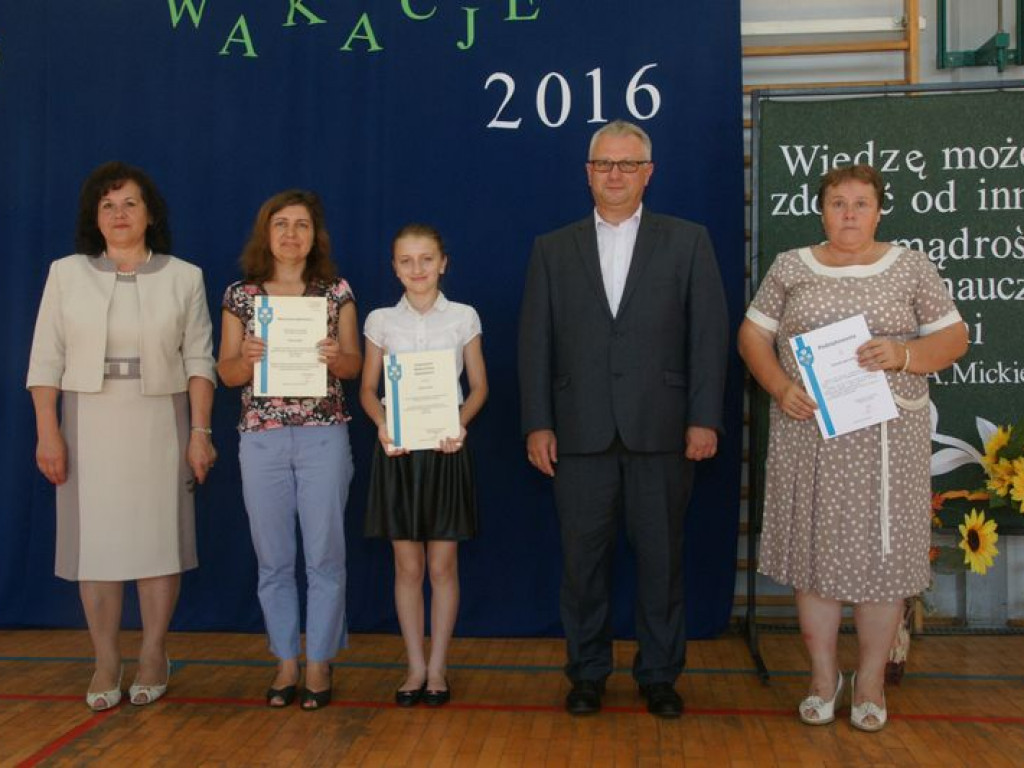 W  Kąkolewnicy przyznano stypendia