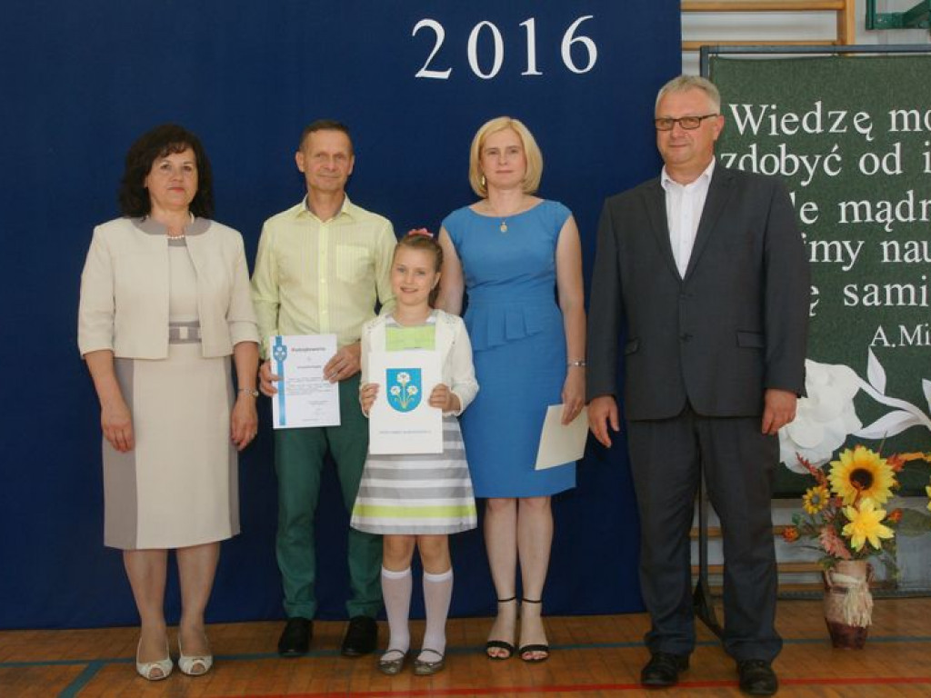 W  Kąkolewnicy przyznano stypendia