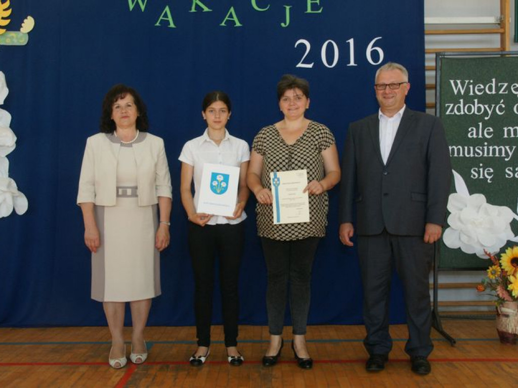 W  Kąkolewnicy przyznano stypendia