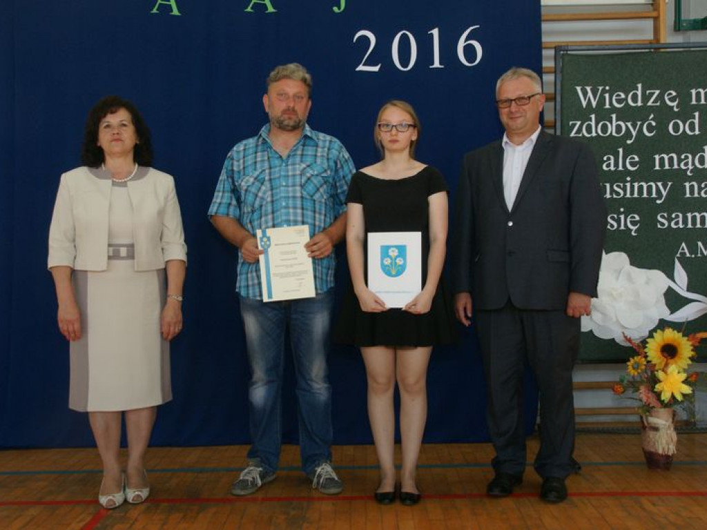 W  Kąkolewnicy przyznano stypendia