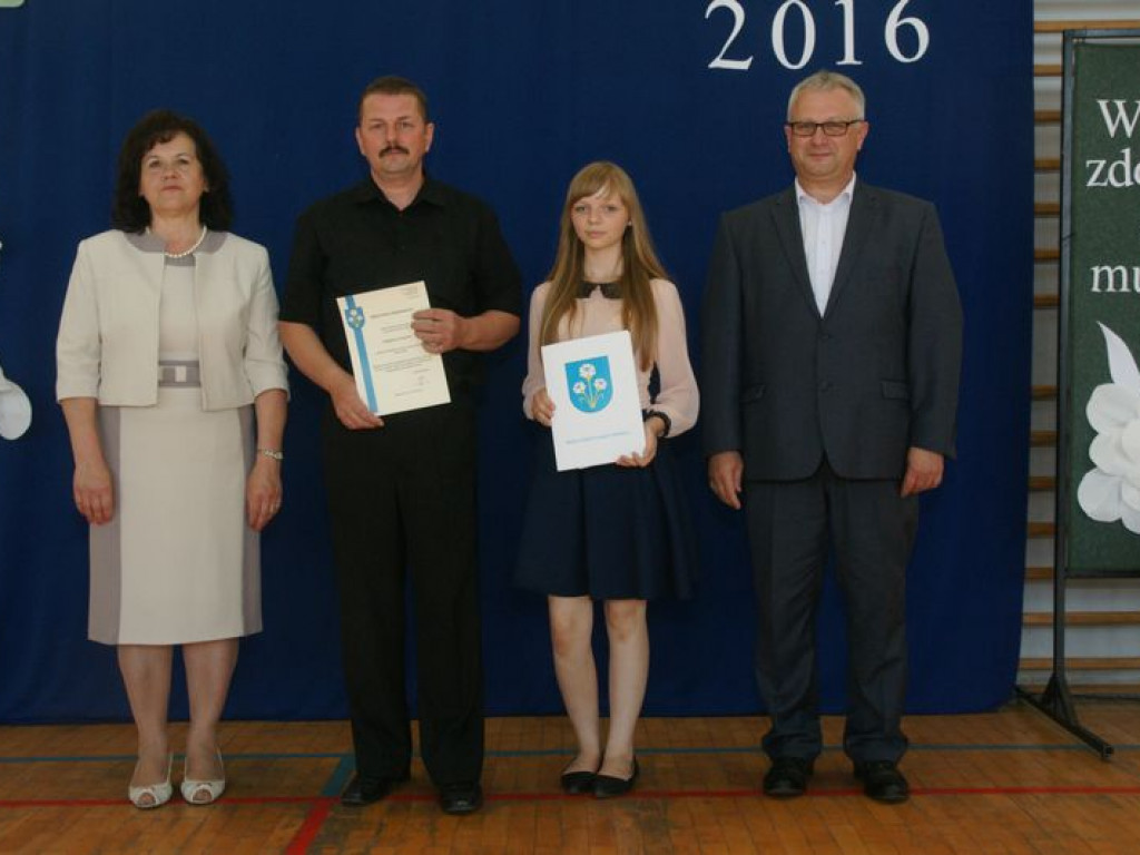 W  Kąkolewnicy przyznano stypendia