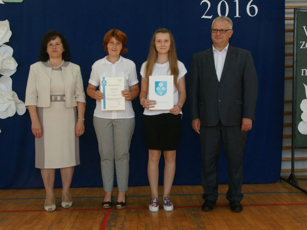 W  Kąkolewnicy przyznano stypendia