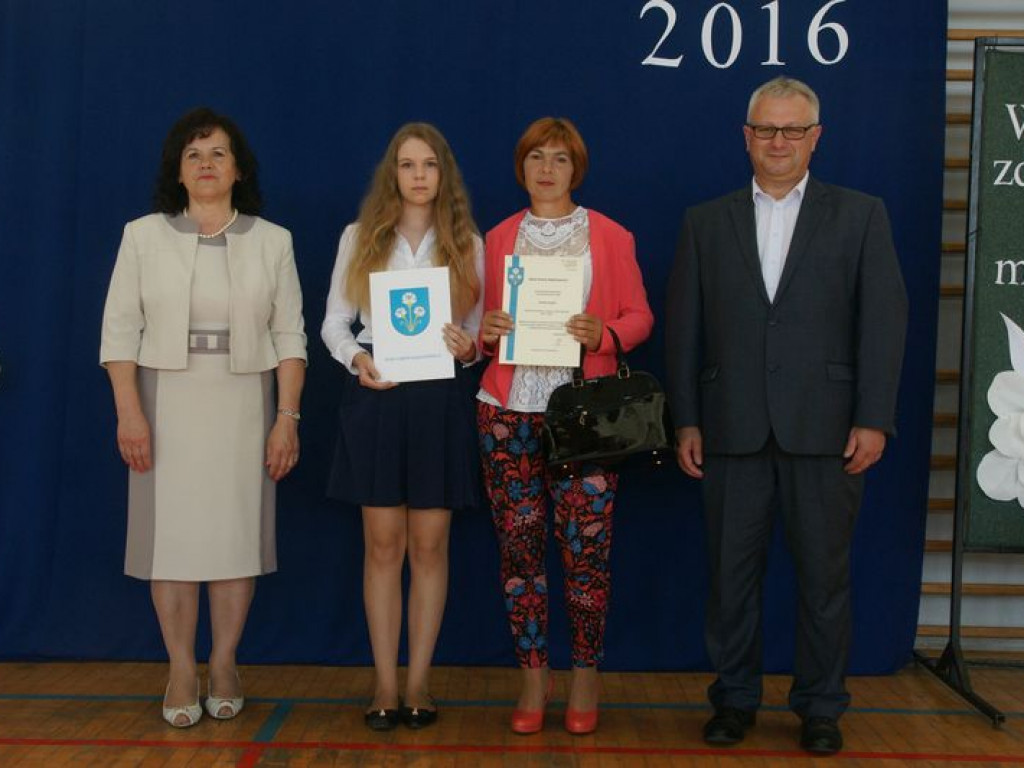 W  Kąkolewnicy przyznano stypendia