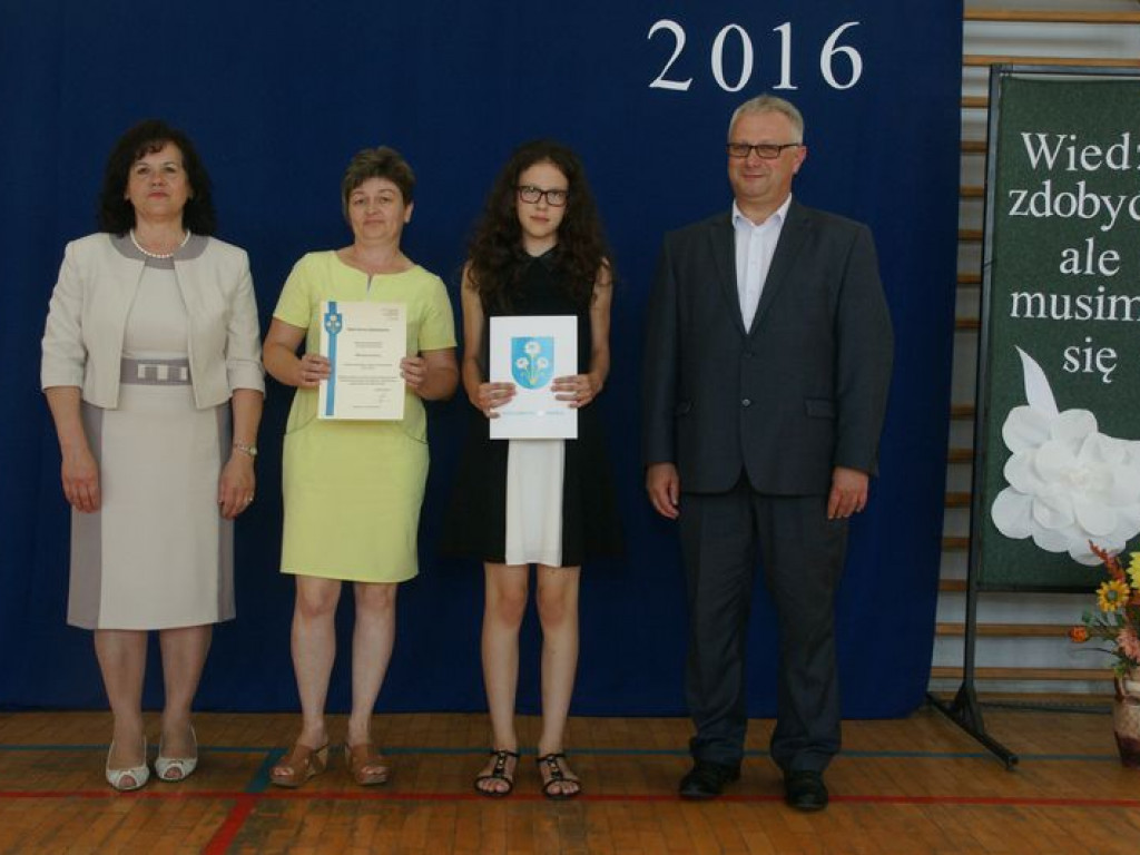 W  Kąkolewnicy przyznano stypendia