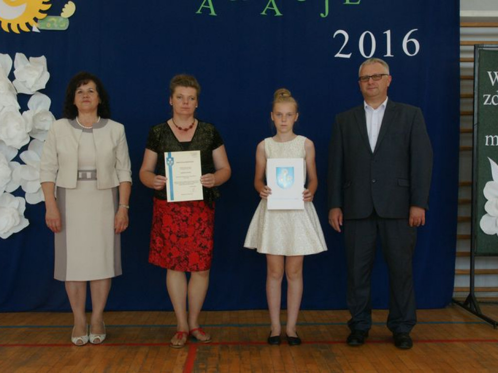 W  Kąkolewnicy przyznano stypendia