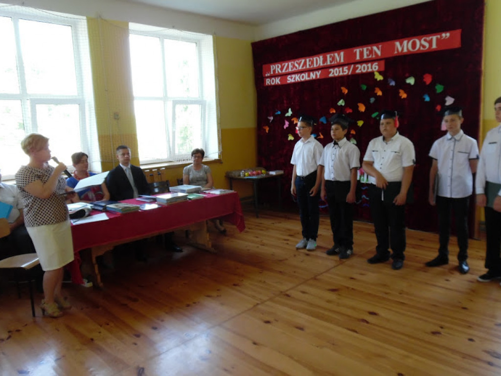 Pożegnanie szóstoklasistów w Tchórzewie