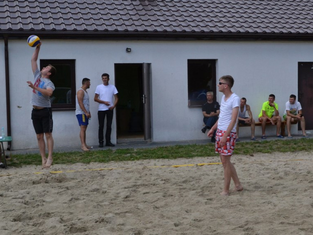 Turniej siatkarski w Płudach