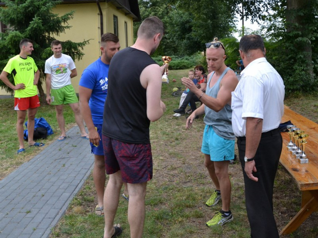 Turniej siatkarski w Płudach