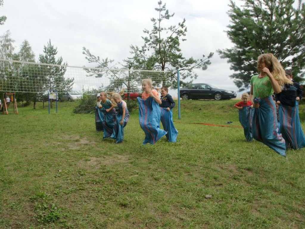 II Wakacyjny Piknik w Kąkolewnicy