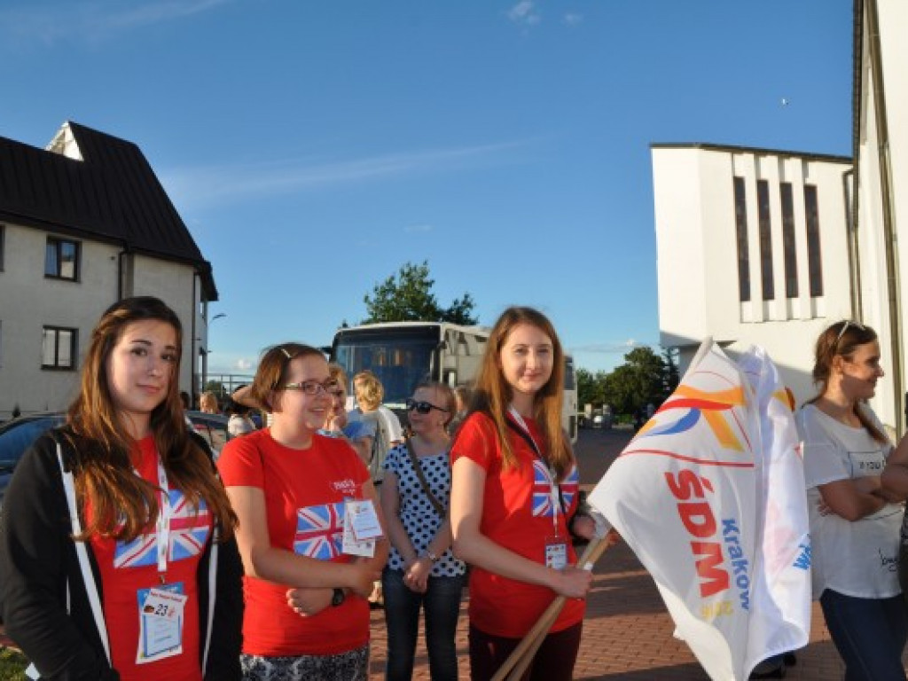 Zagraniczna młodzież w komplecie